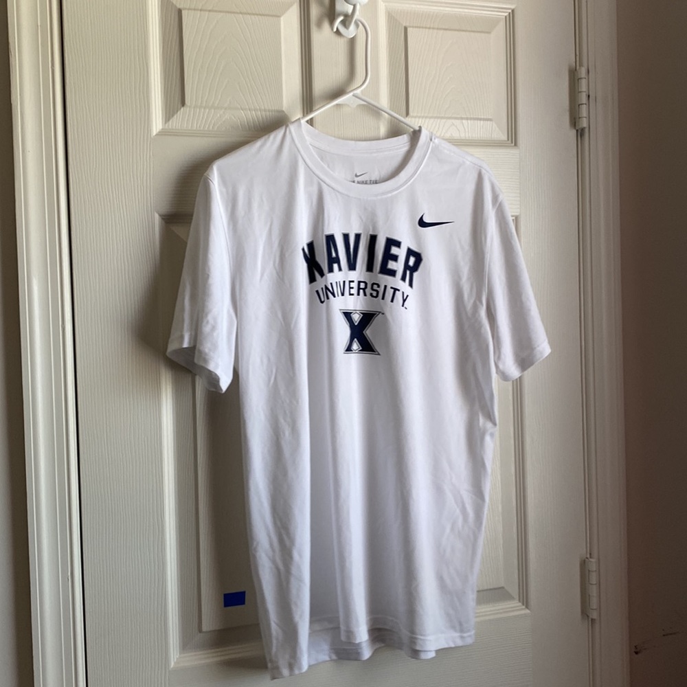Nike Large Xavier Univeristy Dri Fit Shirts NEVER USED - Picture 4 of 6